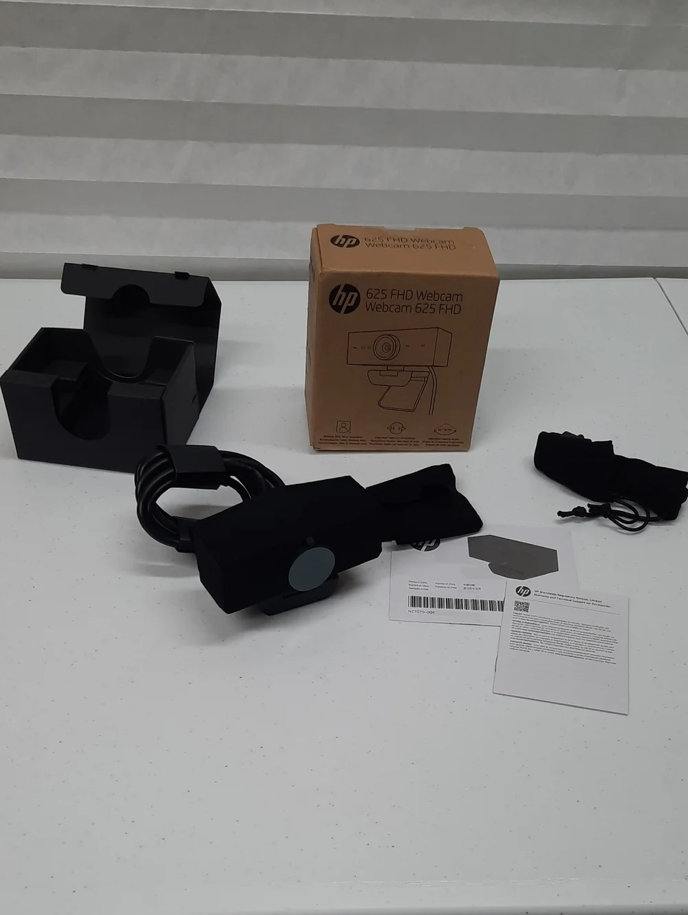 HP Webcam 625 1080P FHD Adjustable Zoom 90* Tilt 360 Pivot Windows 10 & 11 USB 3